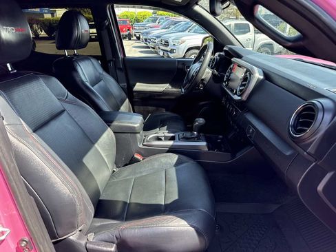 Used 2021 Toyota Tacoma TRD Pro AWD/4WD image 19