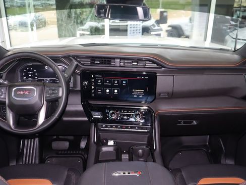 Used 2025 GMC Sierra 2500 AT4 AWD/4WD image 39
