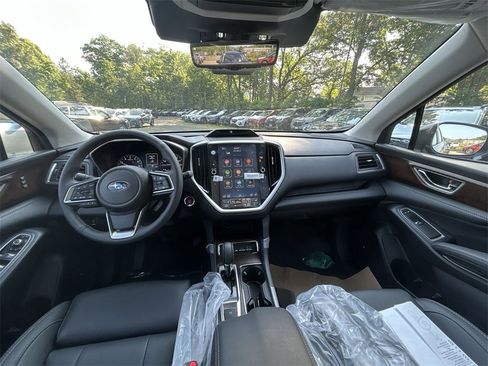 New 2025 Subaru Ascent Touring w/ Popular Package #1 image 11