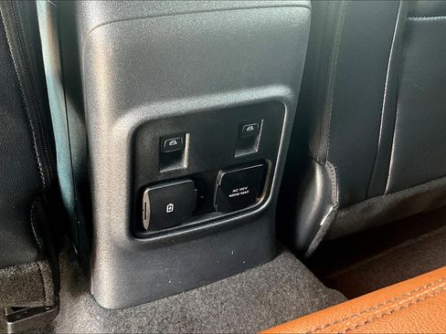 Used 2024 Ford Bronco Outer Banks image 39