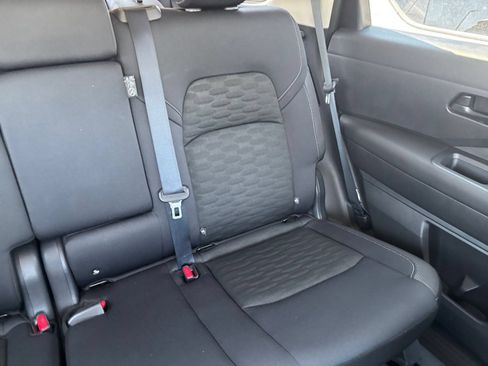 Used 2025 Nissan Pathfinder SV AWD/4WD image 40