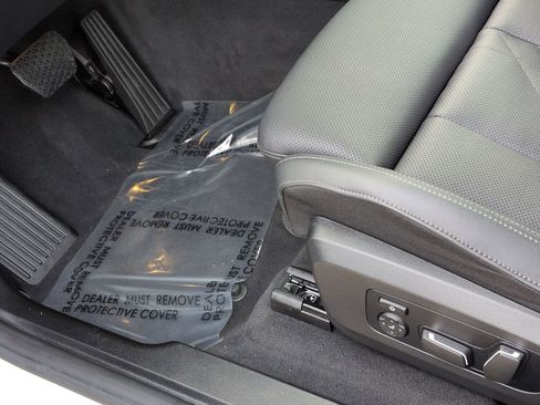 Used 2025 BMW X3 xDrive30i w/ Convenience Package image 17