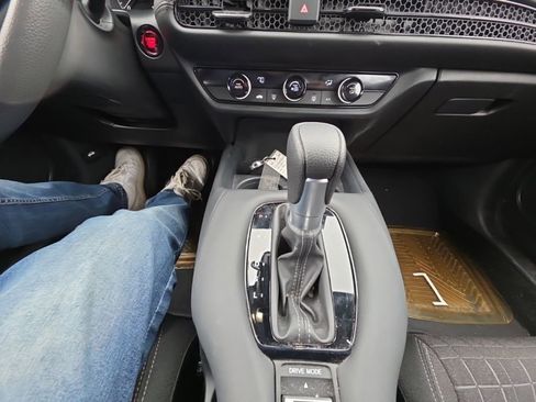 Certified 2023 Honda HR-V LX image 17