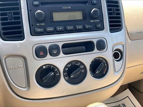 Used 2005 Ford Escape XLT AWD/4WD image 19