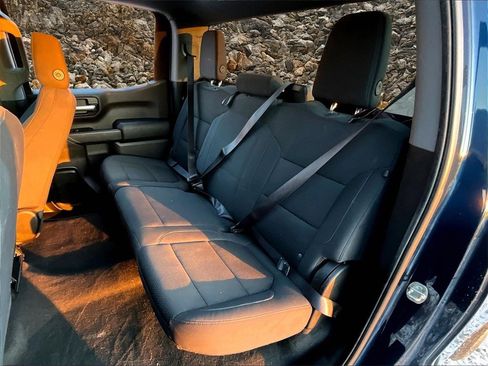 Used 2020 Chevrolet Silverado 1500 Custom w/ Custom Value Package image 25