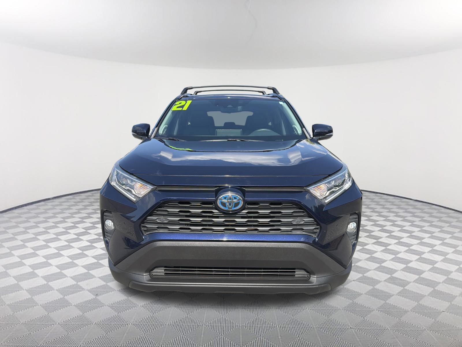 Used 2021 Toyota RAV4 XLE Premium AWD/4WD image 2