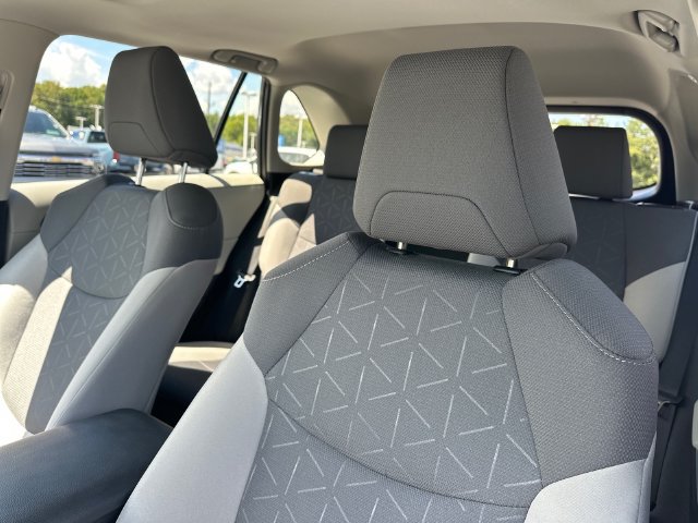 Used 2024 Toyota RAV4 XLE w/ Convenience Package FWD image 19