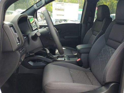 New 2026 Nissan Frontier SV w/ SV Convenience Package AWD/4WD image 11