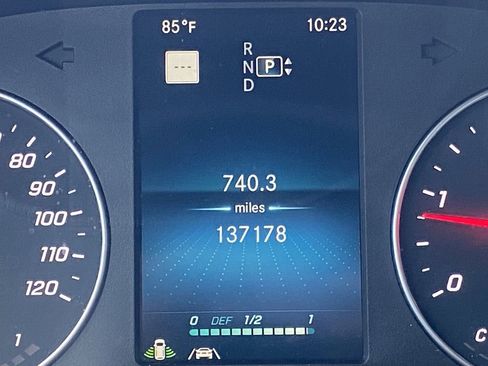 Used 2024 Mercedes-Benz Sprinter 2500 w/ Dashboard Charging Package image 13