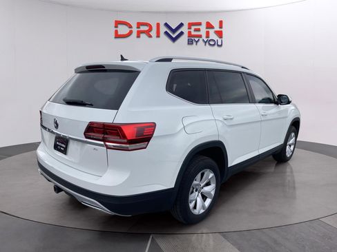 Used 2018 Volkswagen Atlas SE image 6