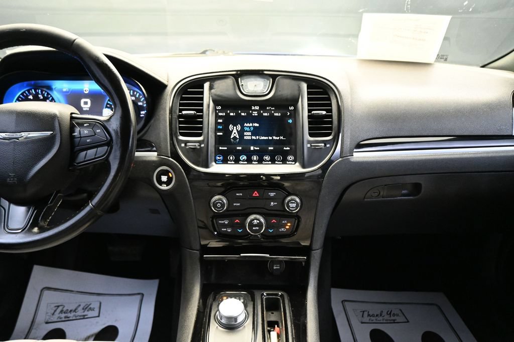 Used 2019 Chrysler 300 S RWD image 18
