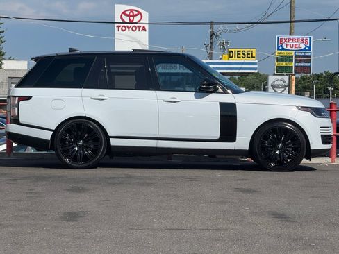 Used 2019 Land Rover Range Rover HSE AWD/4WD image 4