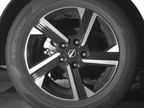 Used 2025 Nissan Sentra SV FWD image 15
