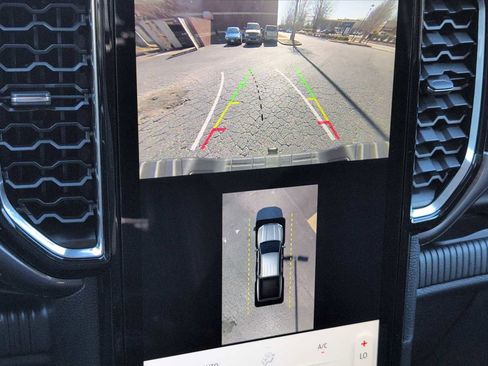 New 2025 Ford Ranger Lariat w/ FX4 Off-Road Package image 18