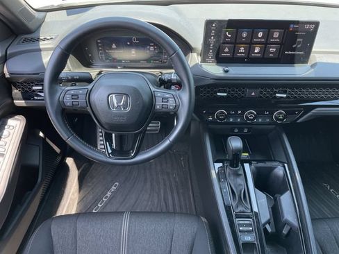 Used 2025 Honda Accord Sport image 11