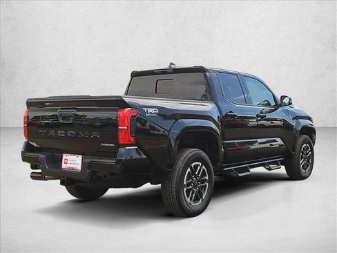 Certified 2025 Toyota Tacoma TRD Sport w/ TRD Sport Upgrade Package AWD/4WD image 5