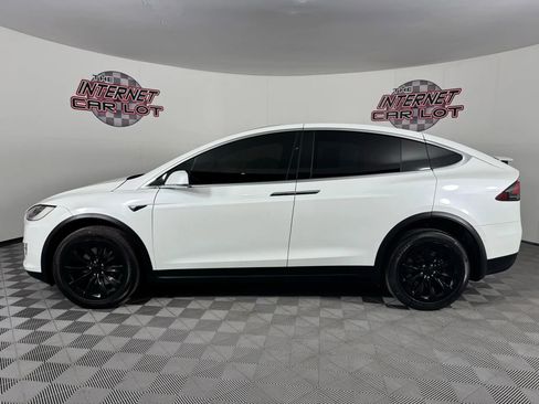 Used 2017 Tesla Model X 100D image 4