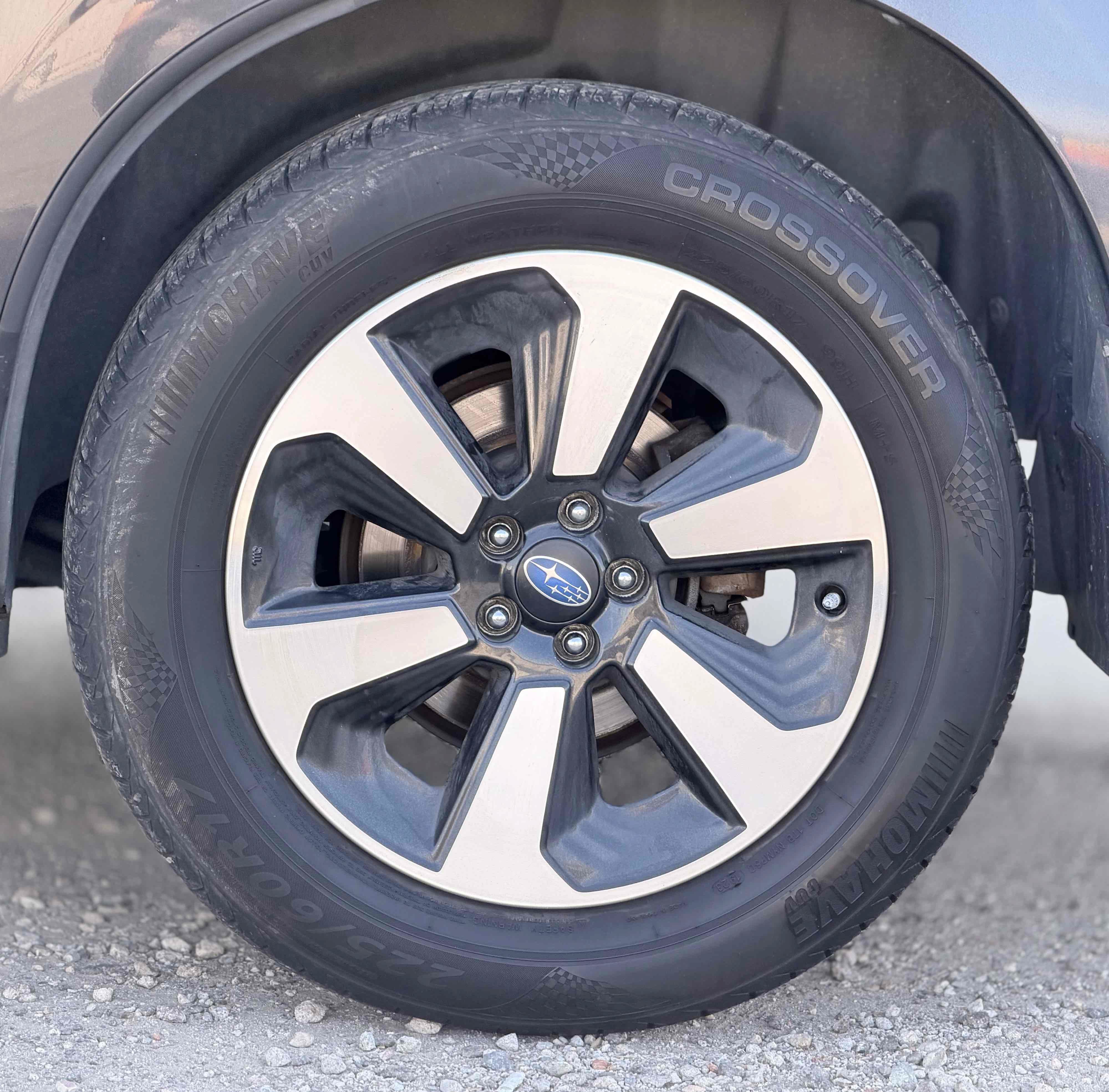 Used 2017 Subaru Forester 2.5i Limited AWD/4WD image 16