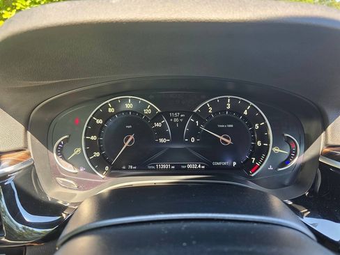 Used 2017 BMW 530i RWD image 18