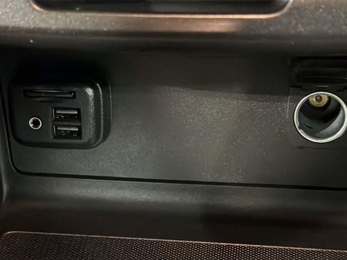 Used 2021 GMC Canyon Denali image 25