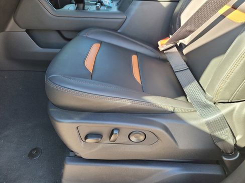 New 2026 GMC Sierra 1500 AT4 w/ AT4 Premium Package image 13