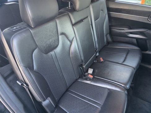 Used 2022 Kia Sorento S image 33