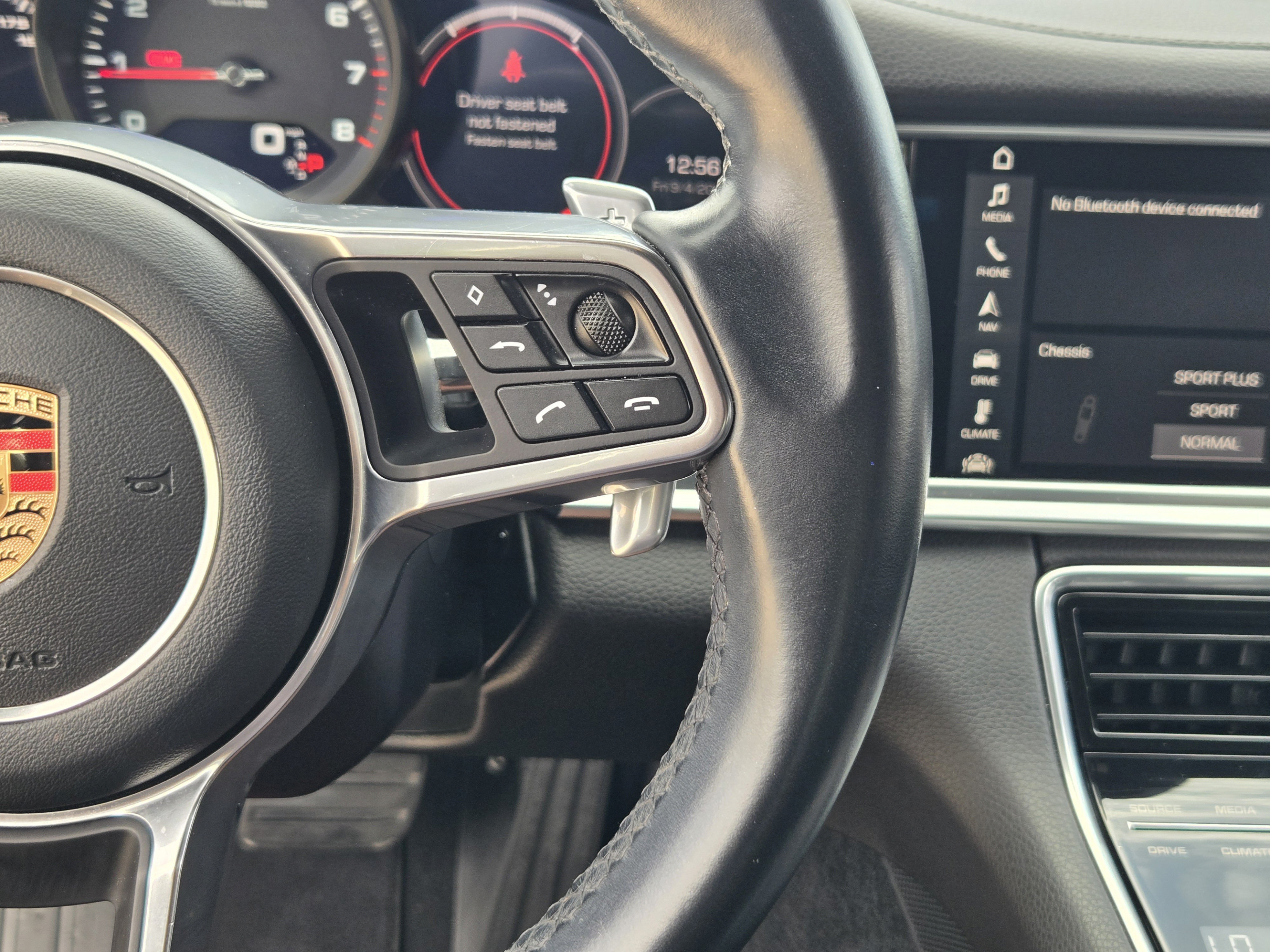 Used 2017 Porsche Panamera image 26