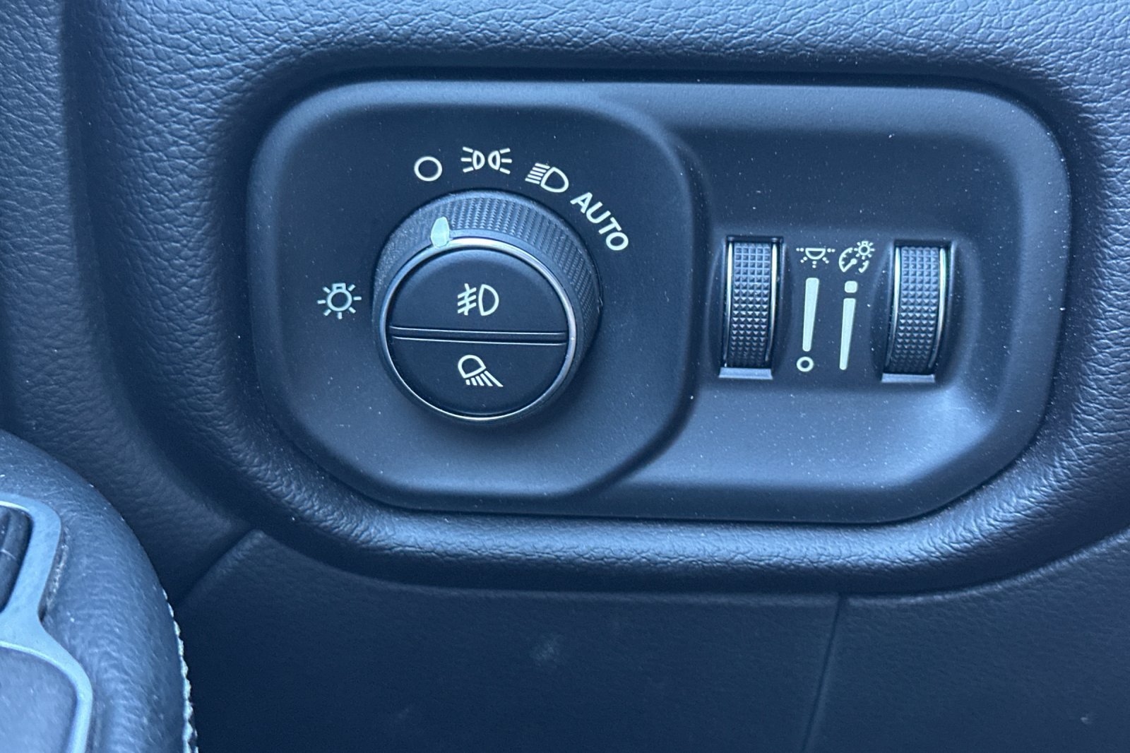 Used 2023 RAM 2500 Rebel w/ Level 1 Equipment Group AWD/4WD image 40
