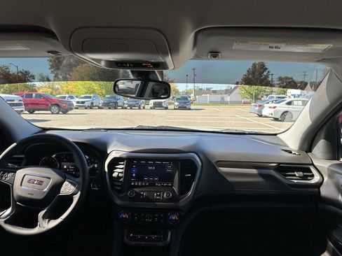 Certified 2023 GMC Acadia AT4 image 17