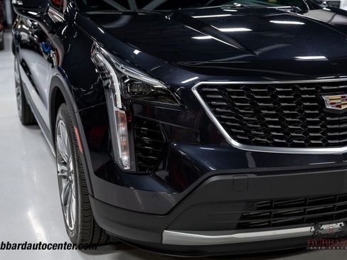 Used 2023 Cadillac XT4 Premium Luxury FWD image 14