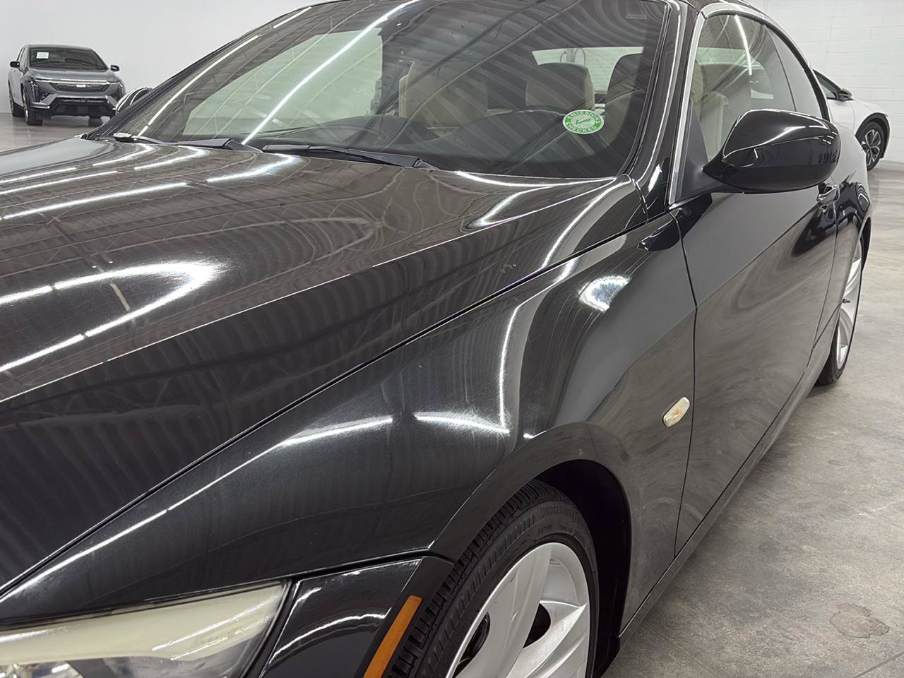 Used 2011 BMW 328i Convertible w/ Premium Pkg RWD image 2
