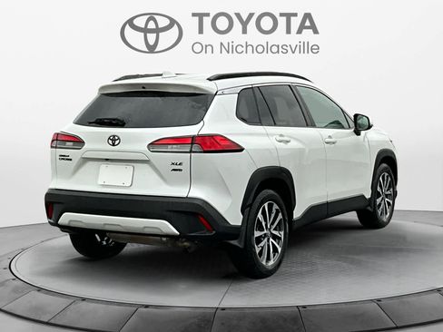 Used 2023 Toyota Corolla Cross XLE w/ Convenience Package image 6