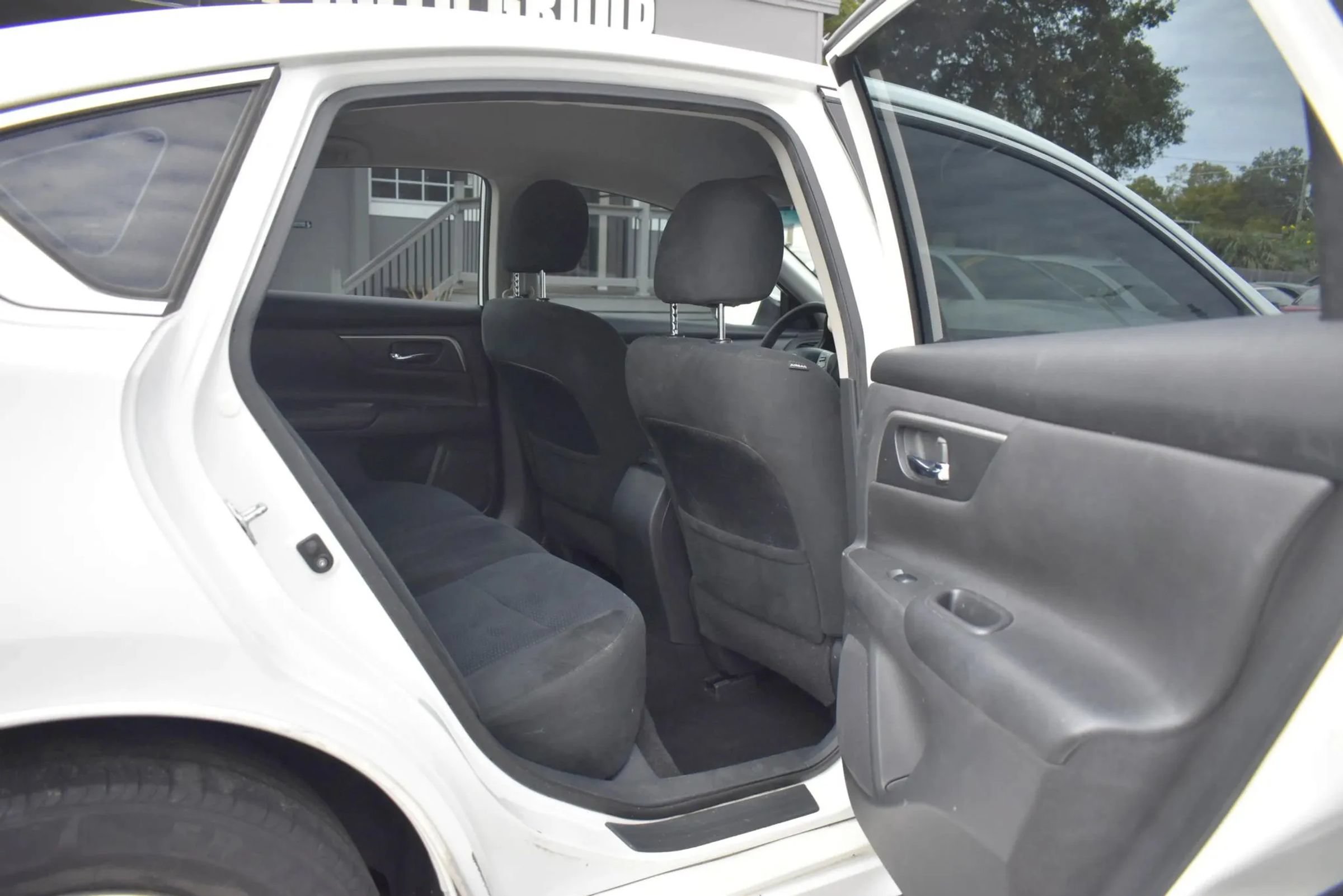 Used 2015 Nissan Altima 2.5 S w/ Power Driver Seat Package FWD image 15