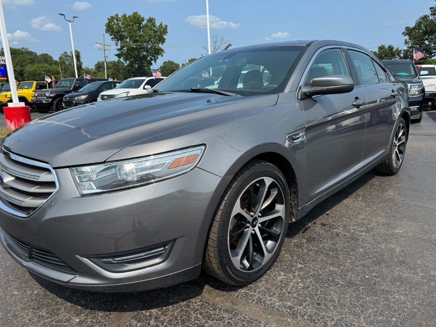 Used 2014 Ford Taurus SEL w/ Equipment Group 201A AWD/4WD image 9