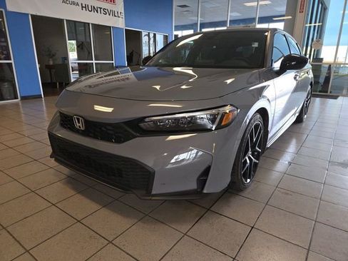 Used 2025 Honda Civic Sport image 4