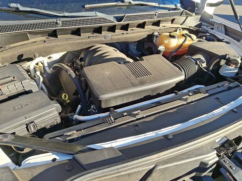 Used 2022 GMC Yukon AT4 image 28