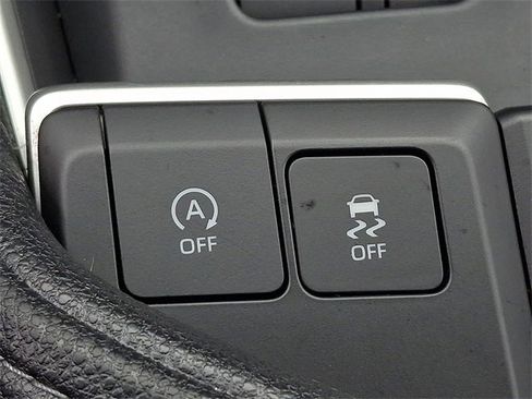 Used 2024 Toyota Grand Highlander Limited image 25