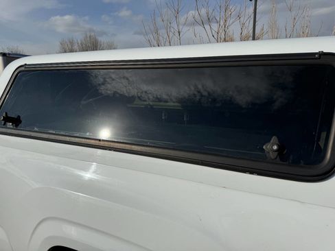 Used 2019 Toyota Tacoma SR image 24