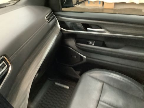 Used 2024 Jeep Wagoneer L Series II w/ Flexible Seating Group AWD/4WD image 21