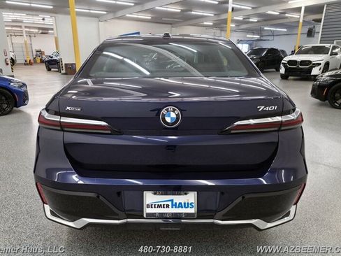 Used 2024 BMW 740i xDrive w/ Executive Package AWD/4WD image 8