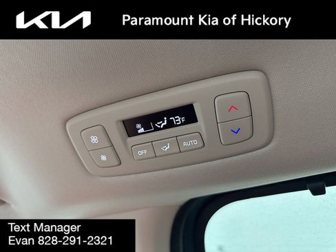 Used 2025 Kia Carnival SX Prestige image 23