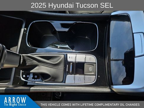 Used 2025 Hyundai Tucson SEL FWD image 28