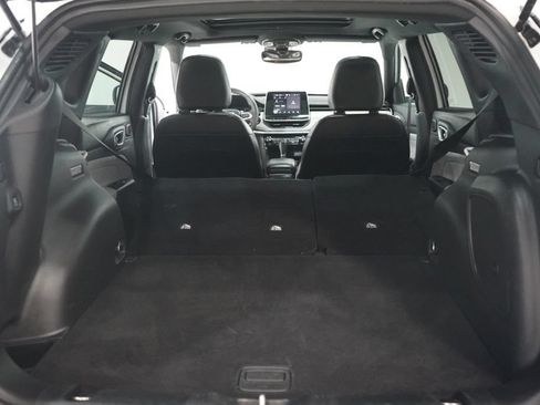 Used 2025 Jeep Compass Latitude w/ Sun & Sound Group AWD/4WD image 42