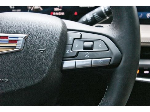 Certified 2025 Cadillac XT4 Premium Luxury image 16