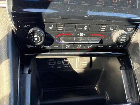 Used 2023 Jeep Grand Cherokee L Limited image 27