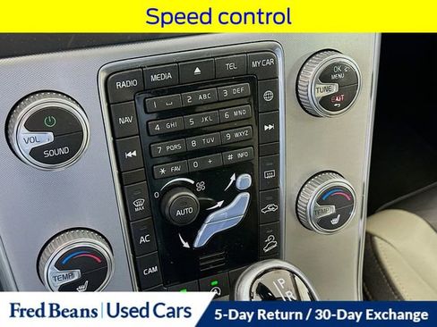 Used 2017 Volvo V60 T5 Cross Country w/ Convenience Package image 19