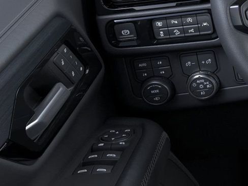 New 2025 GMC Yukon Denali w/ Denali Reserve Package image 22