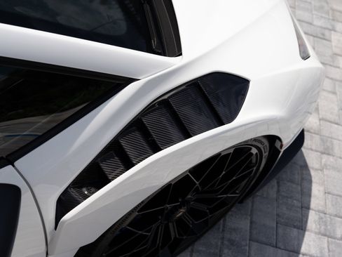 Used 2021 Lamborghini Huracan STO RWD image 52