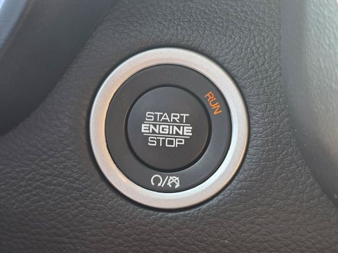 Used 2023 RAM 1500 Big Horn AWD/4WD image 23