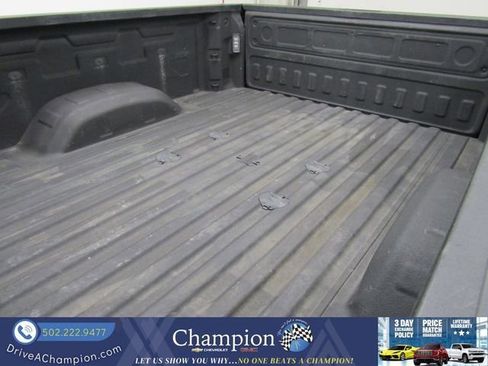 Used 2022 Chevrolet Silverado 2500 Custom w/ Custom Value Package AWD/4WD image 15